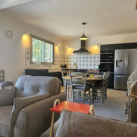 Holiday home Comme Un Dimanche, Piscine Privee Avec Jardin Joucas